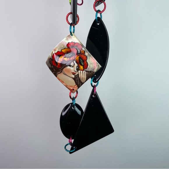 Artisan-Made Hand-Painted Mother of Pearl & Acrylic Geometrical Necklace - Picture 3 of 12